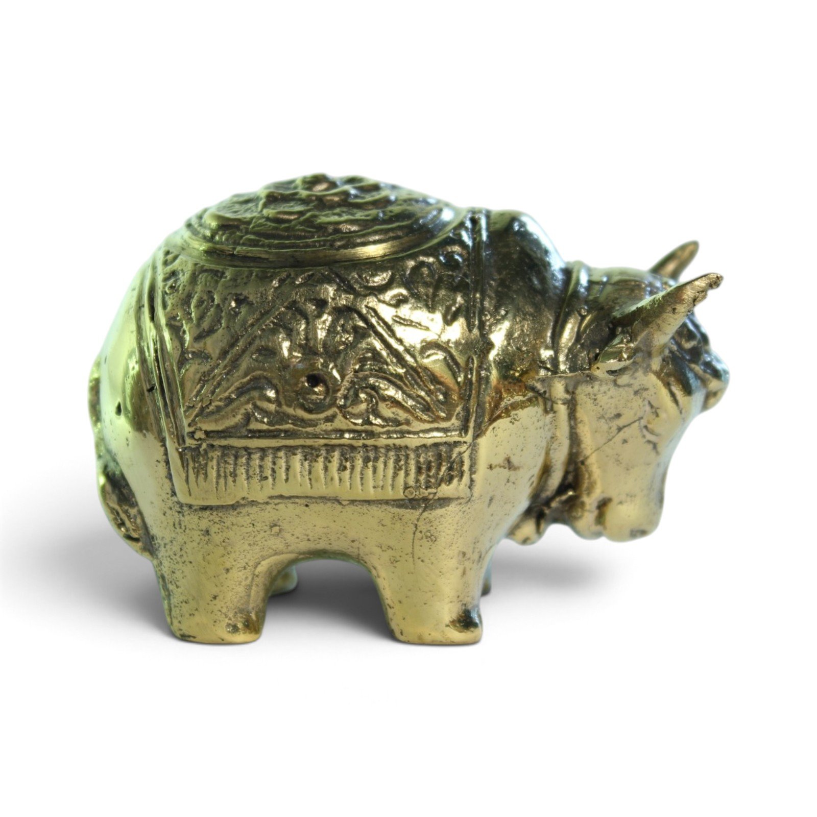 Handvara brass bull figurine showing horns and face detail